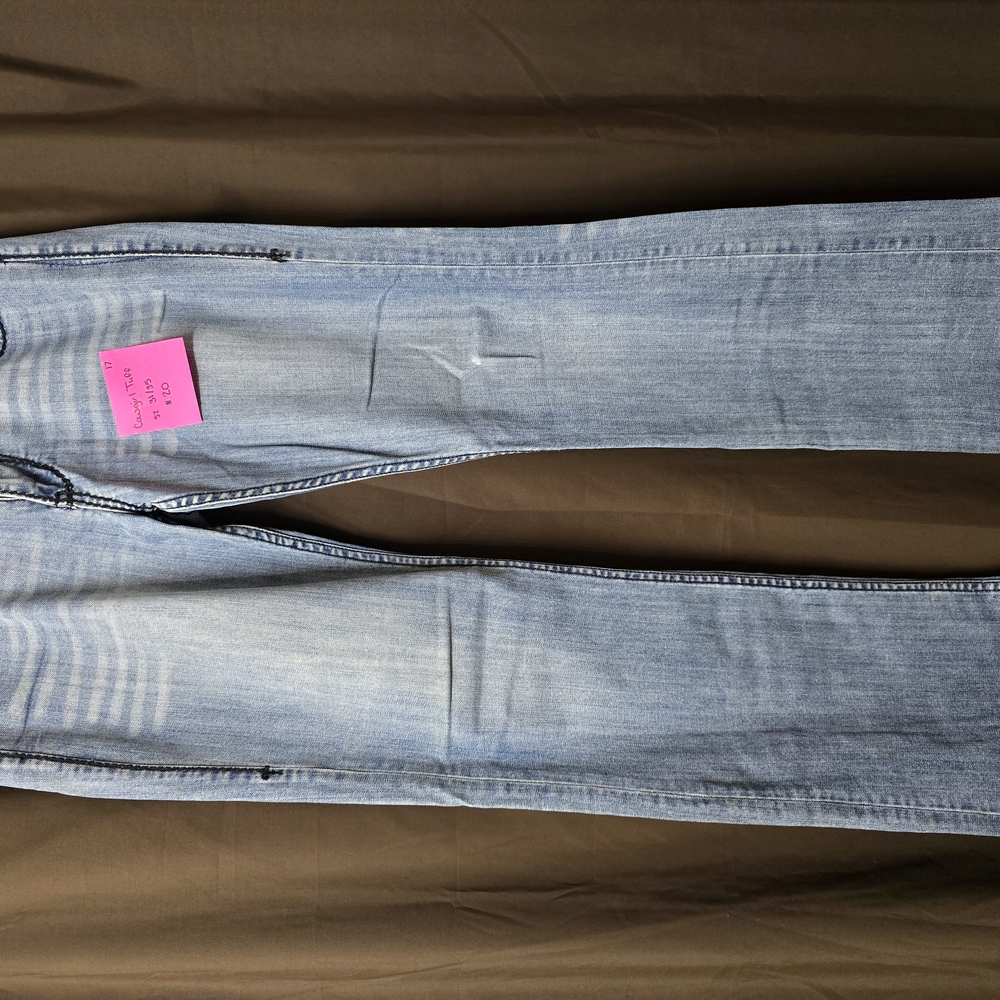 Women's Light Blue Jeans